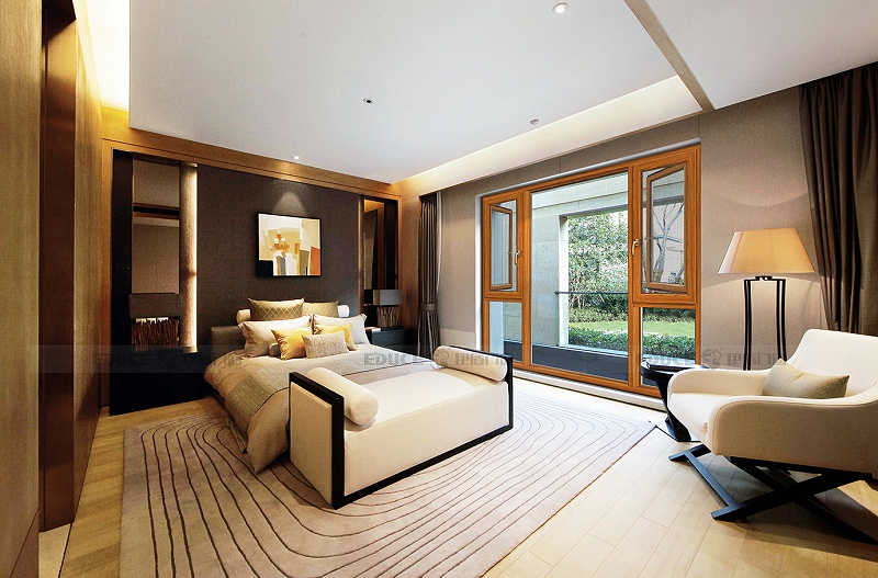 伊盾門窗新推出爆品子彈頭系列平開窗產(chǎn)品工藝評(píng)測(cè)